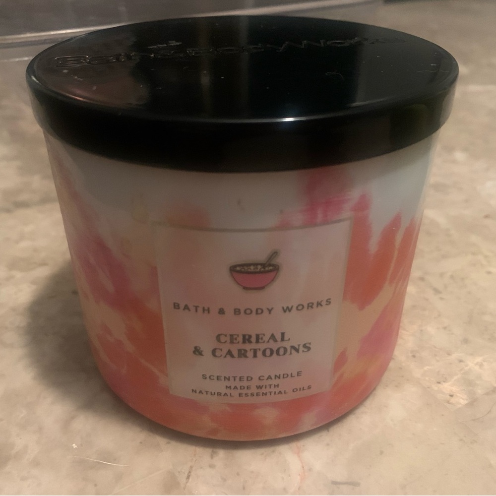 Bath & Body Works Cereal & Cartoons Candle